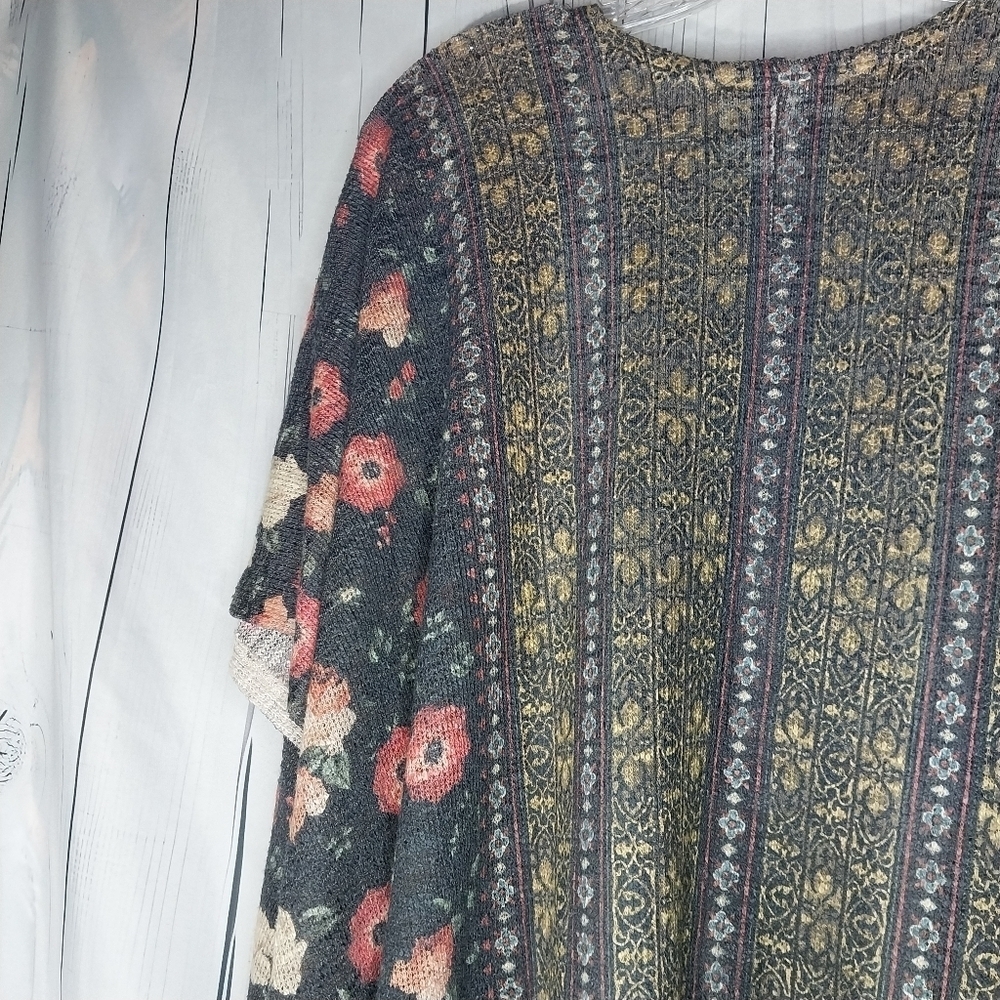 Sadie & Love Floral Open Front Short Sleeve Flowy Festival Kimono Boho Cardigan - Picture 9 of 11